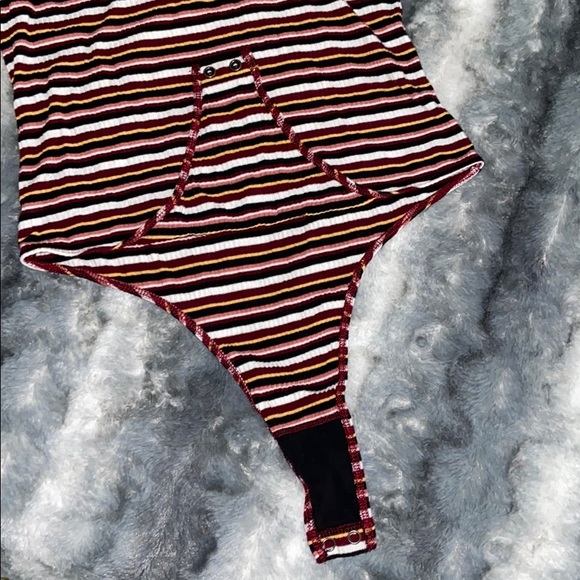 ✨𝙷𝚘𝚕𝚕𝚒𝚜𝚝𝚎𝚛 𝙱𝚘𝚍𝚢𝚜𝚞𝚒𝚝✨ - Picture 3 of 3